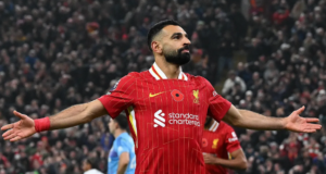Fitore për titullin/ Liverpool merr “finalen” e Premier, City dorëzohet 2-0